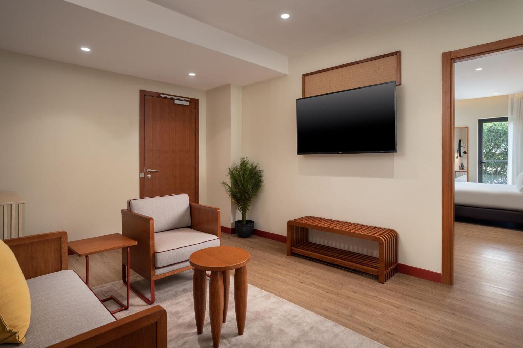 Protea Hotel By Marriott Luanda Buitenkant foto