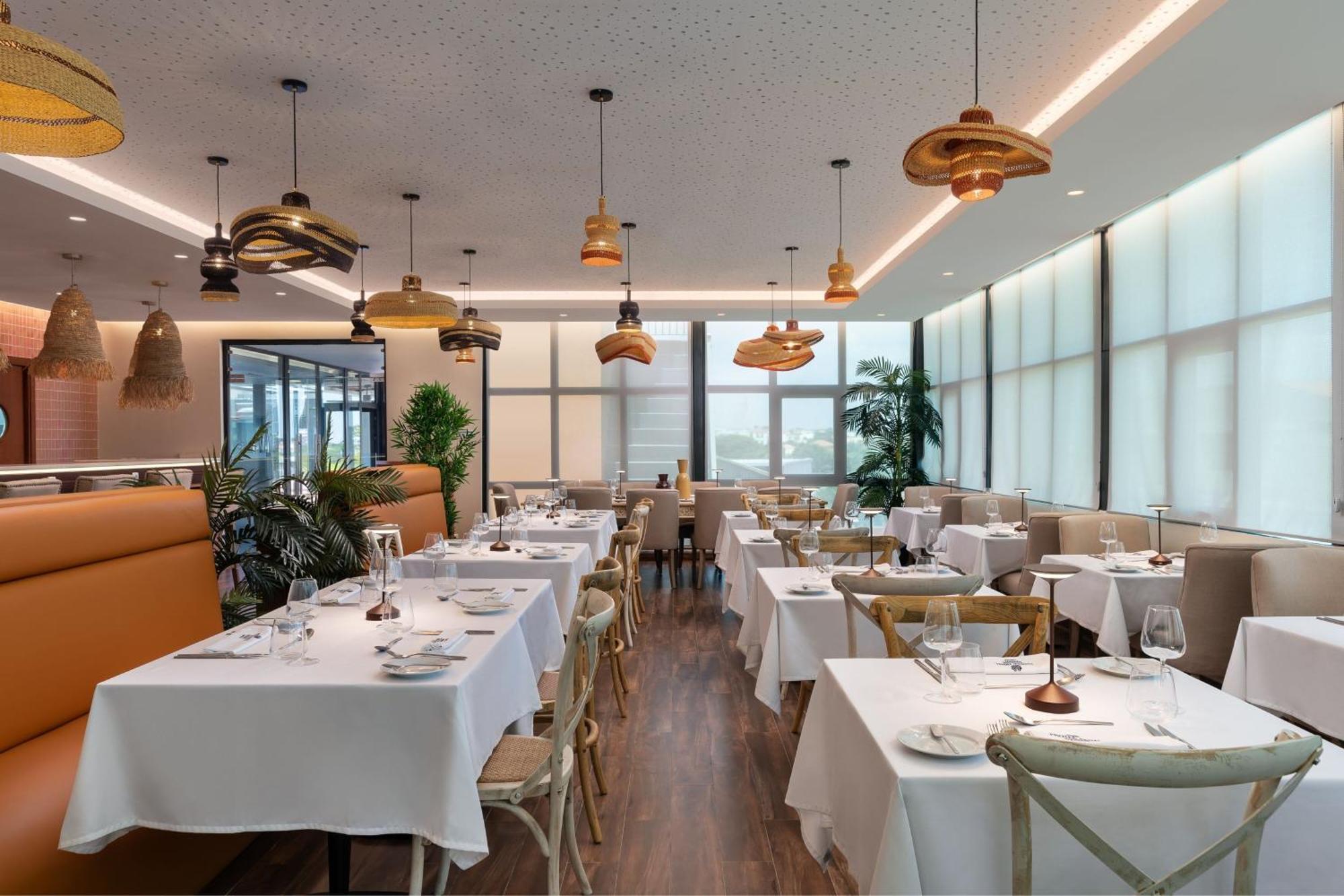 Protea Hotel By Marriott Luanda Buitenkant foto