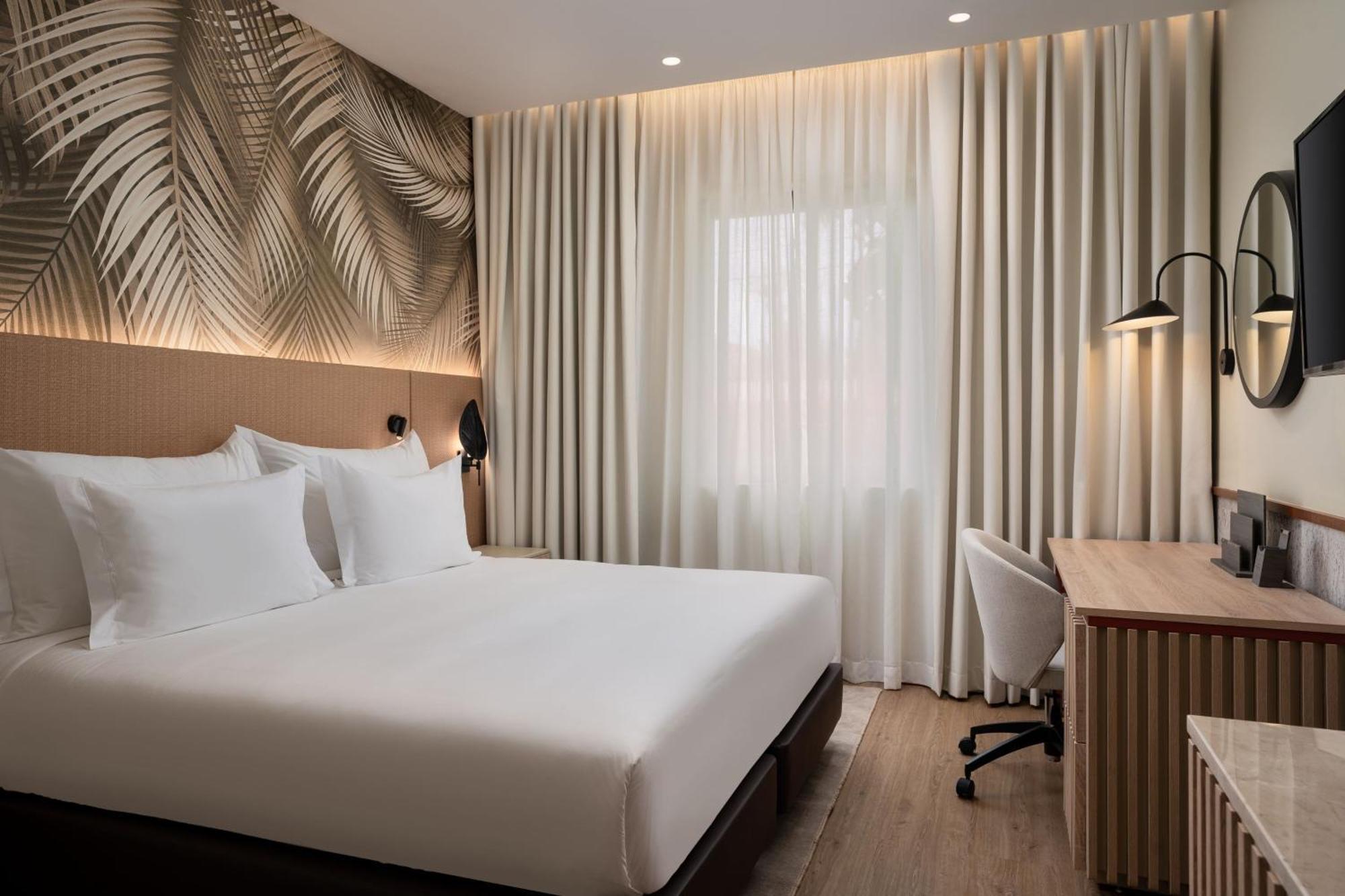 Protea Hotel By Marriott Luanda Buitenkant foto