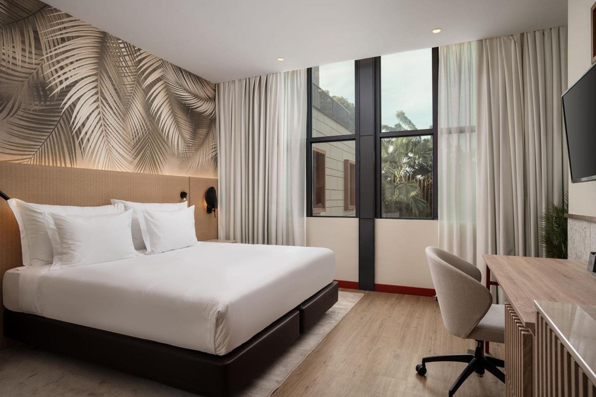 Protea Hotel By Marriott Luanda Buitenkant foto